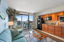 Beach Cove Resort 1516