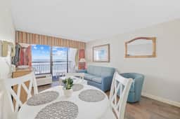 Monterey Bay Suites Resort 831