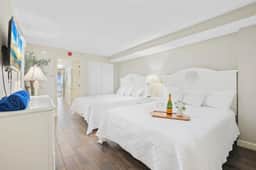 Monterey Bay Suites Resort 831