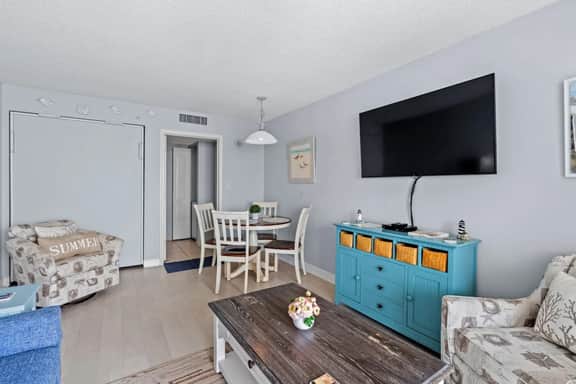 Bay Watch Resort 1715
