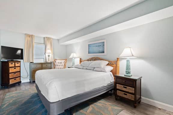 Bay Watch Resort 1735