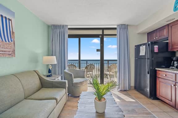 Beach Cove Resort 612