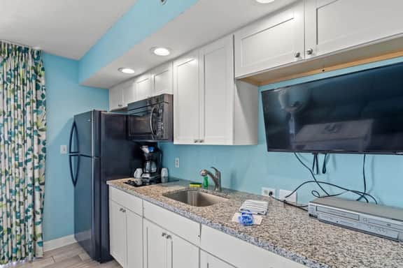 Beach Cove Resort 624