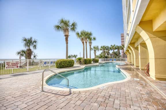 Camelot By The Sea Resort 1504