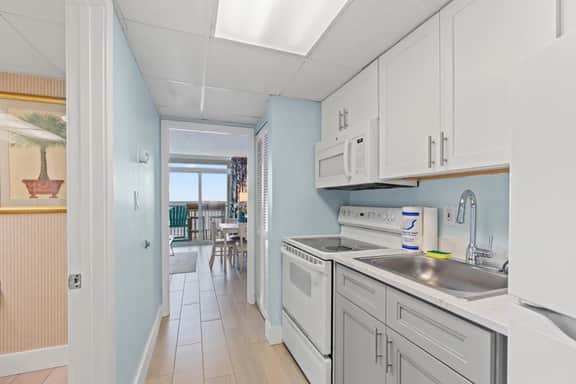 Camelot By The Sea Resort 1505